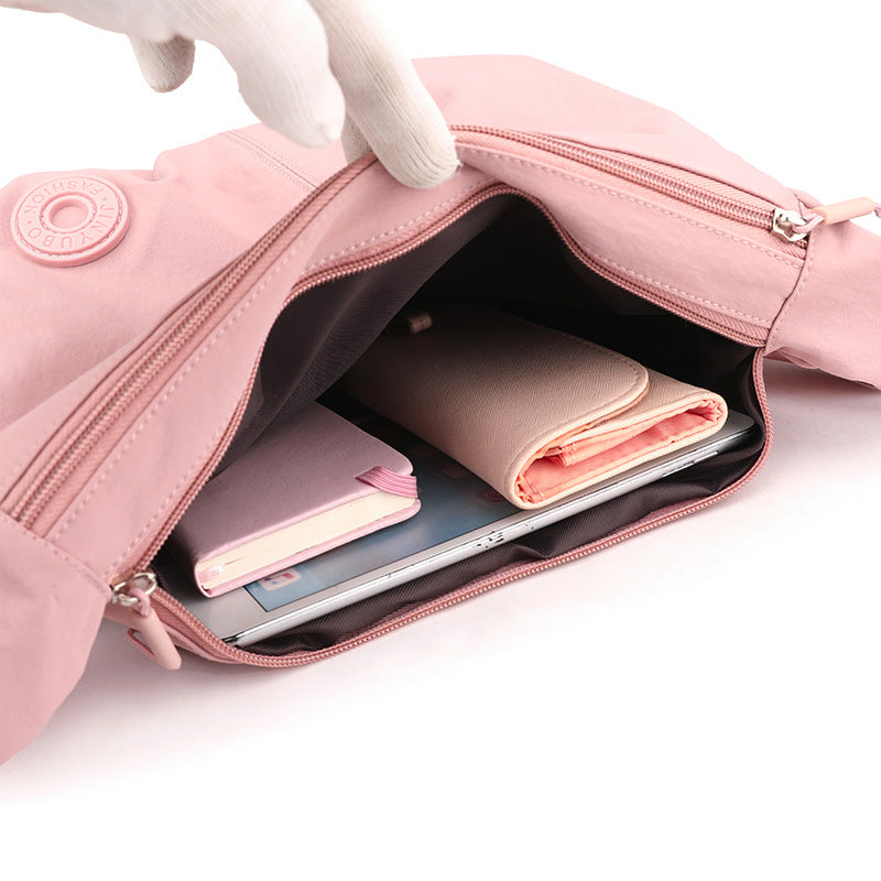 Practical everyday shoulder bag LoungeYard — product view 1