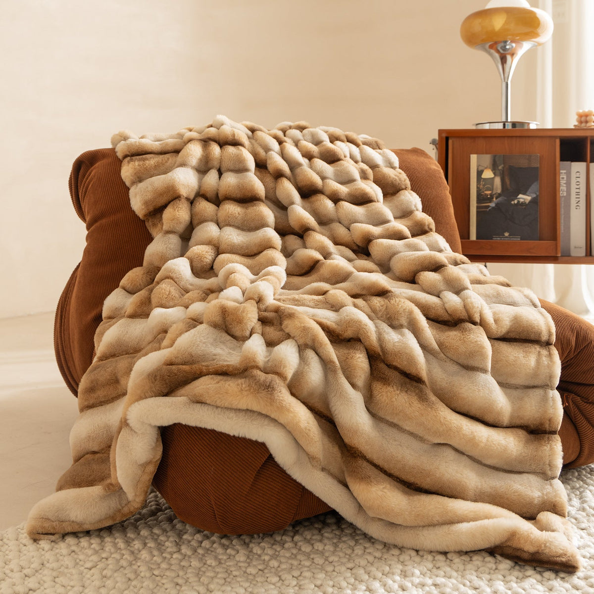 Luxurious faux fur throw blanket with relief-style quilting — product view 2