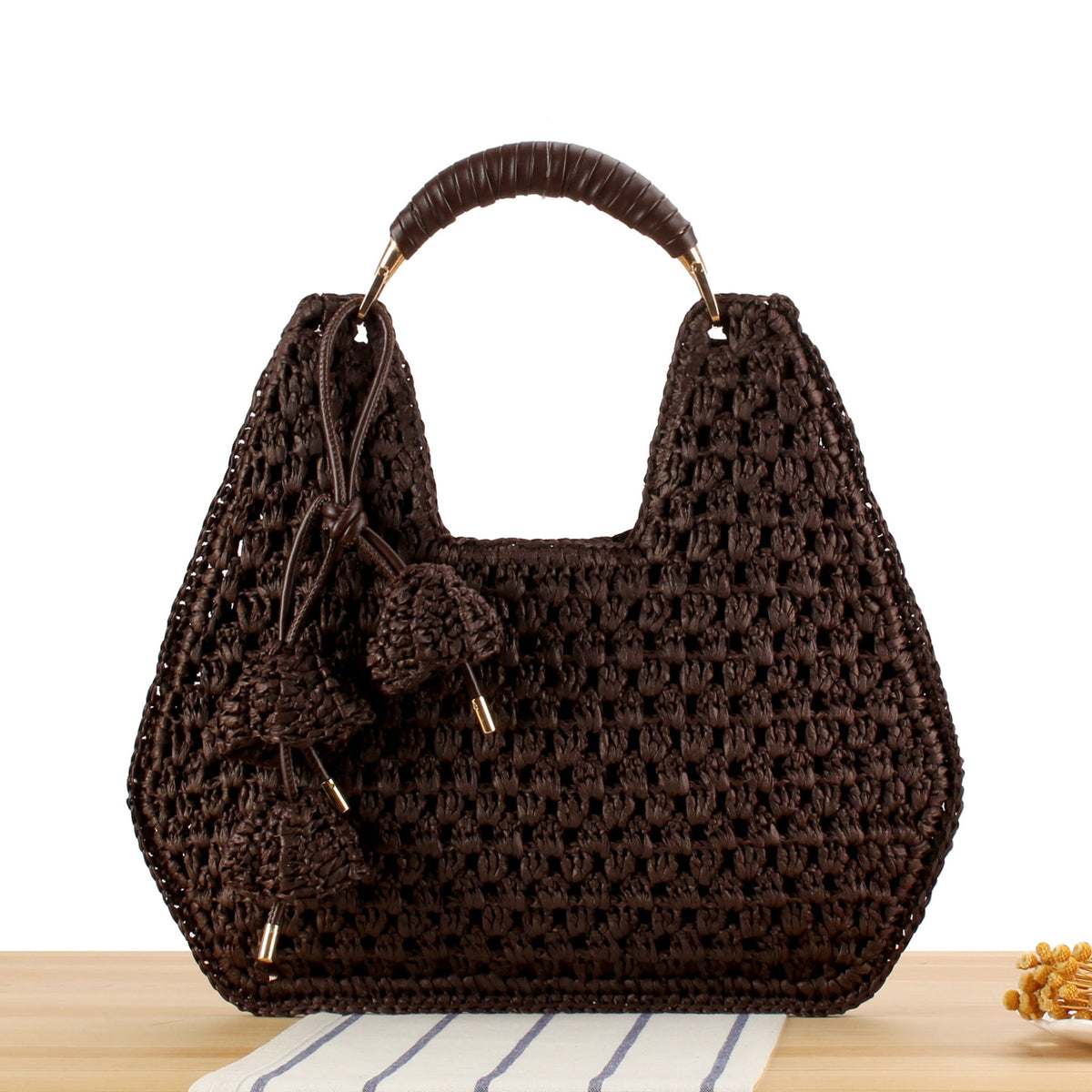 Handmade straw bag LoungeYard — product view 5