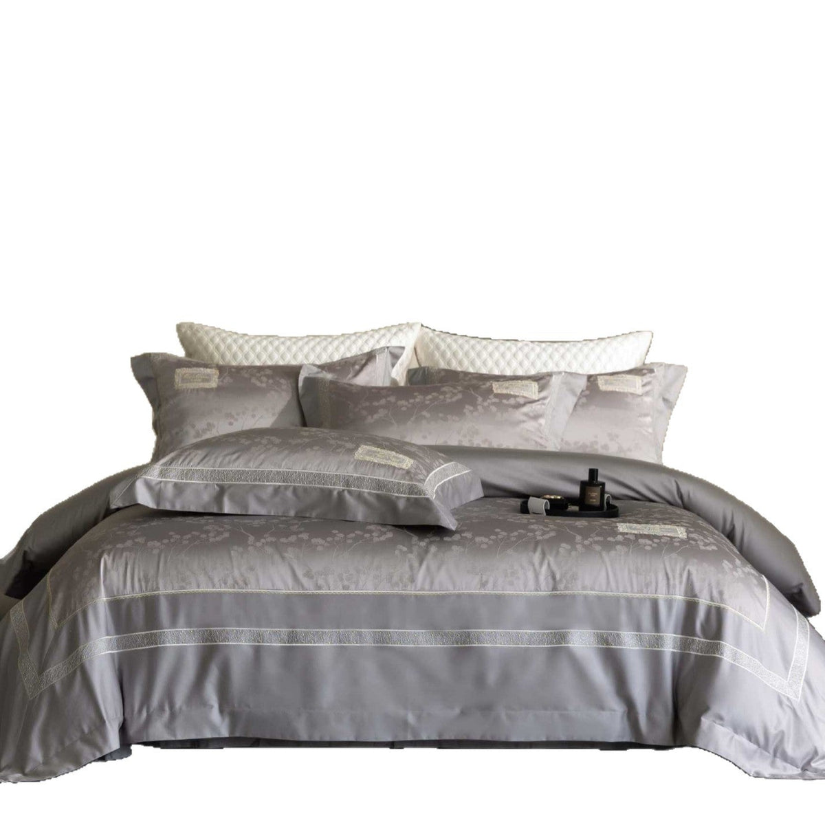 Luxurious satin bedding with jacquard floral pattern and lace trim — product view 5
