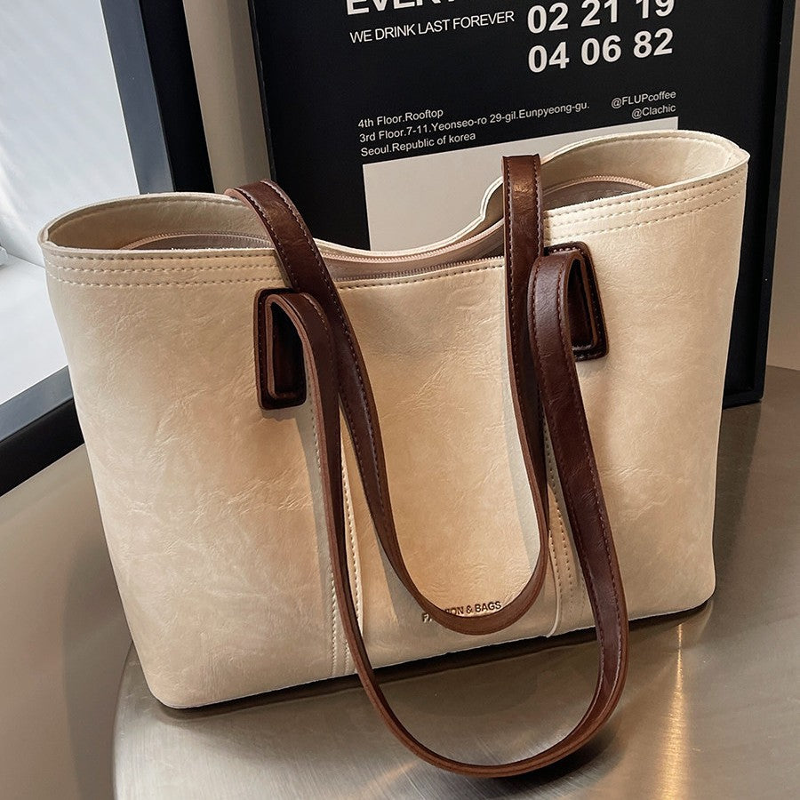 Classic Leather Tote Bag LoungeYard — product view 1
