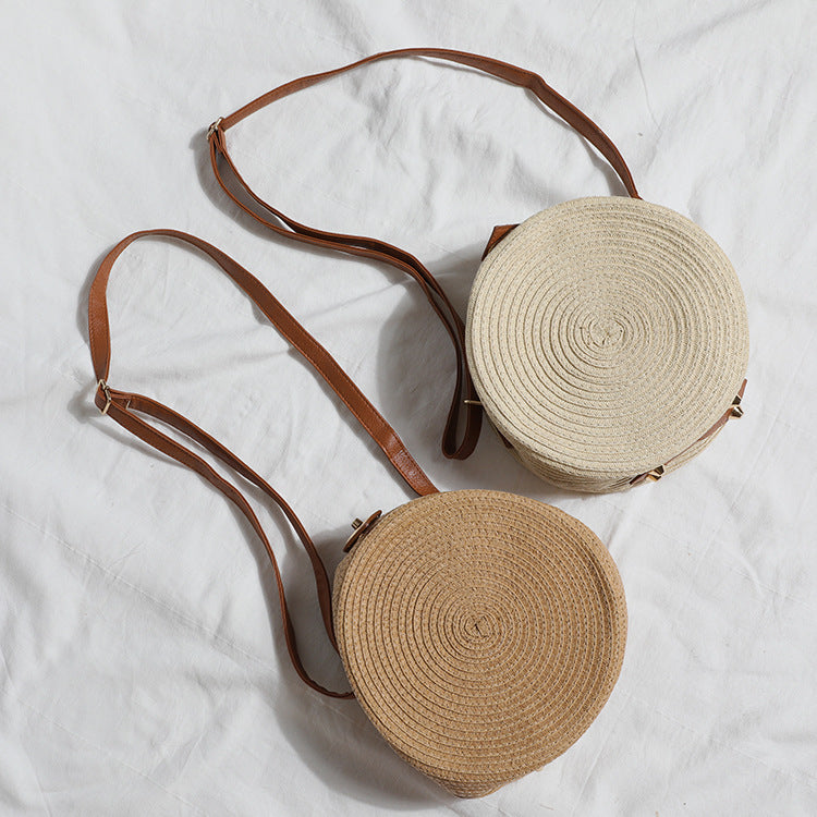 Round shoulder bag made of natural material with stylish accents LoungeYard — product view 4