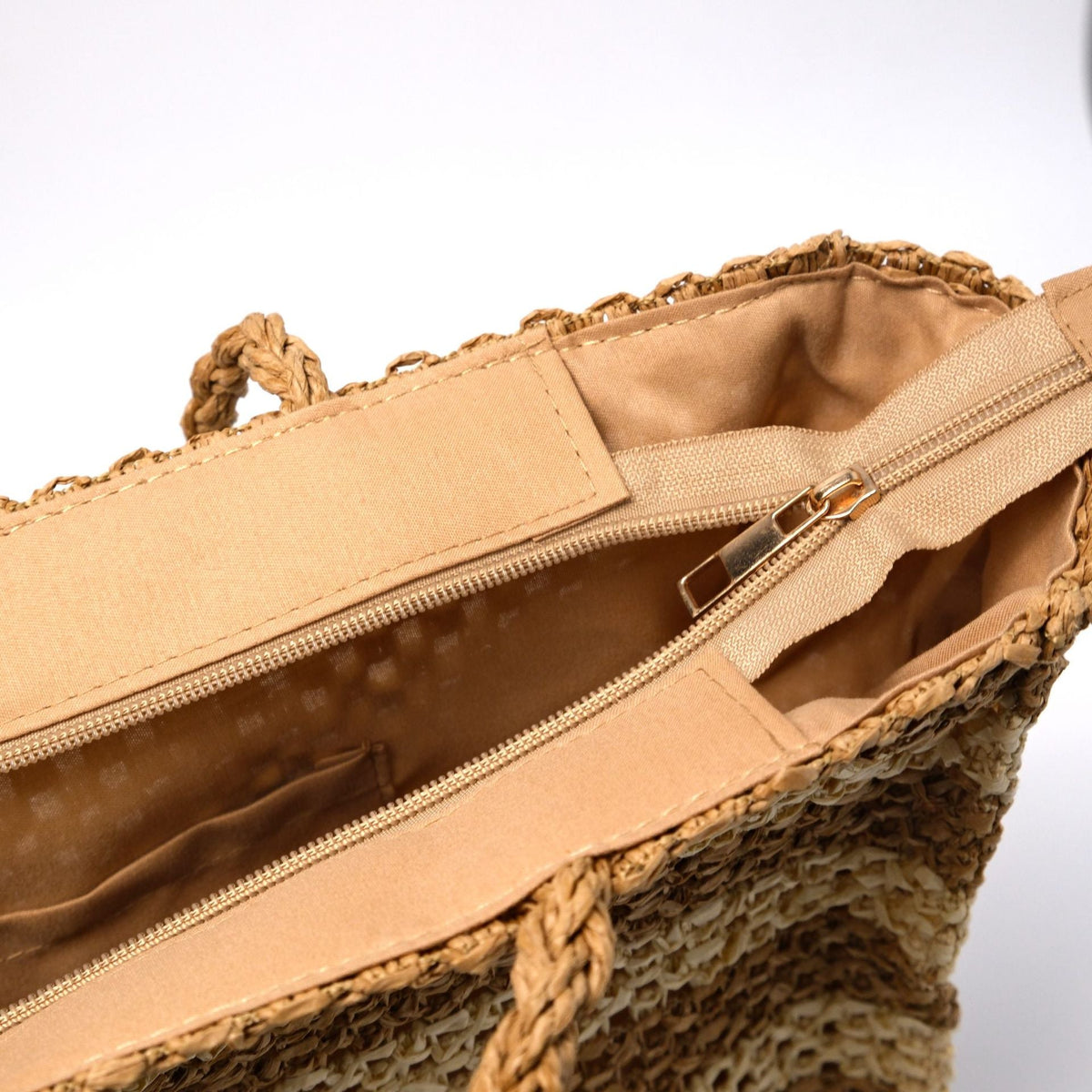 Stylish Macrame Shopping Bag LoungeYard — product view 3