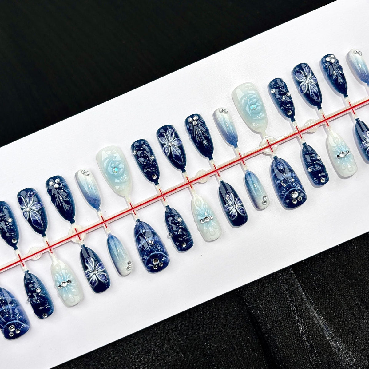 Decorative Press-On Nail Art Set with Floral Designs — product view 2