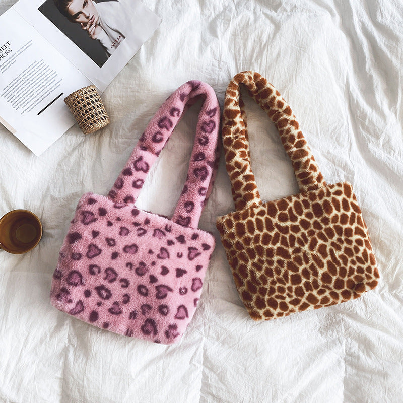 Plush Leopard Print Handbag — product view 4