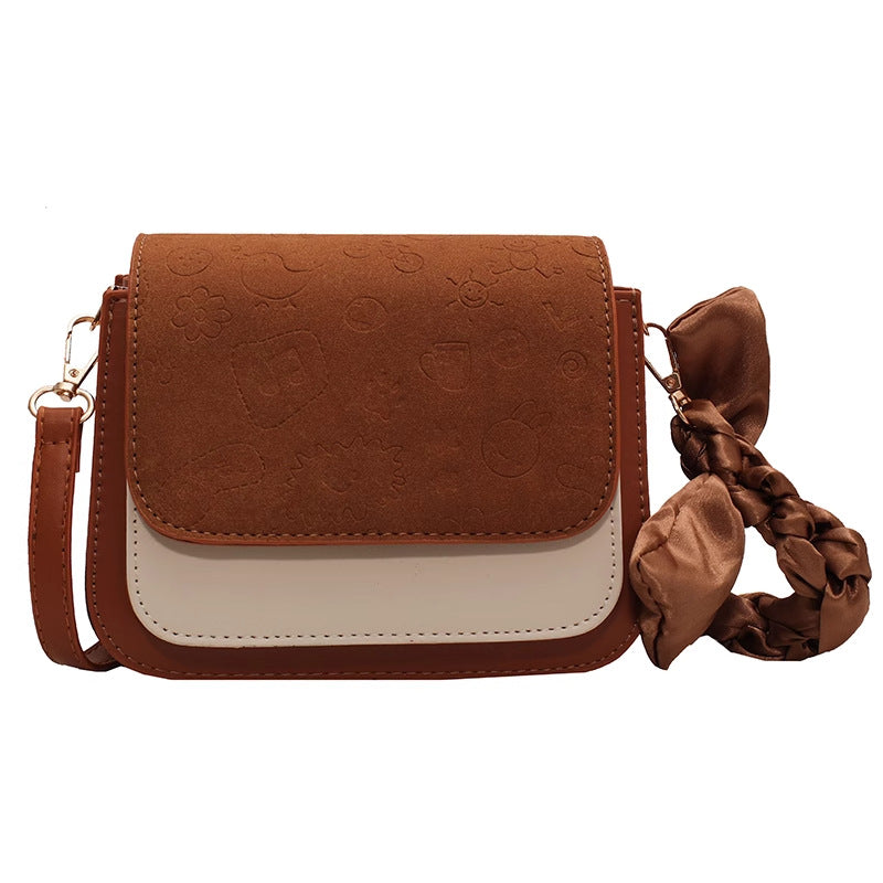 Chic Crossbody Bag LoungeYard — product view 5