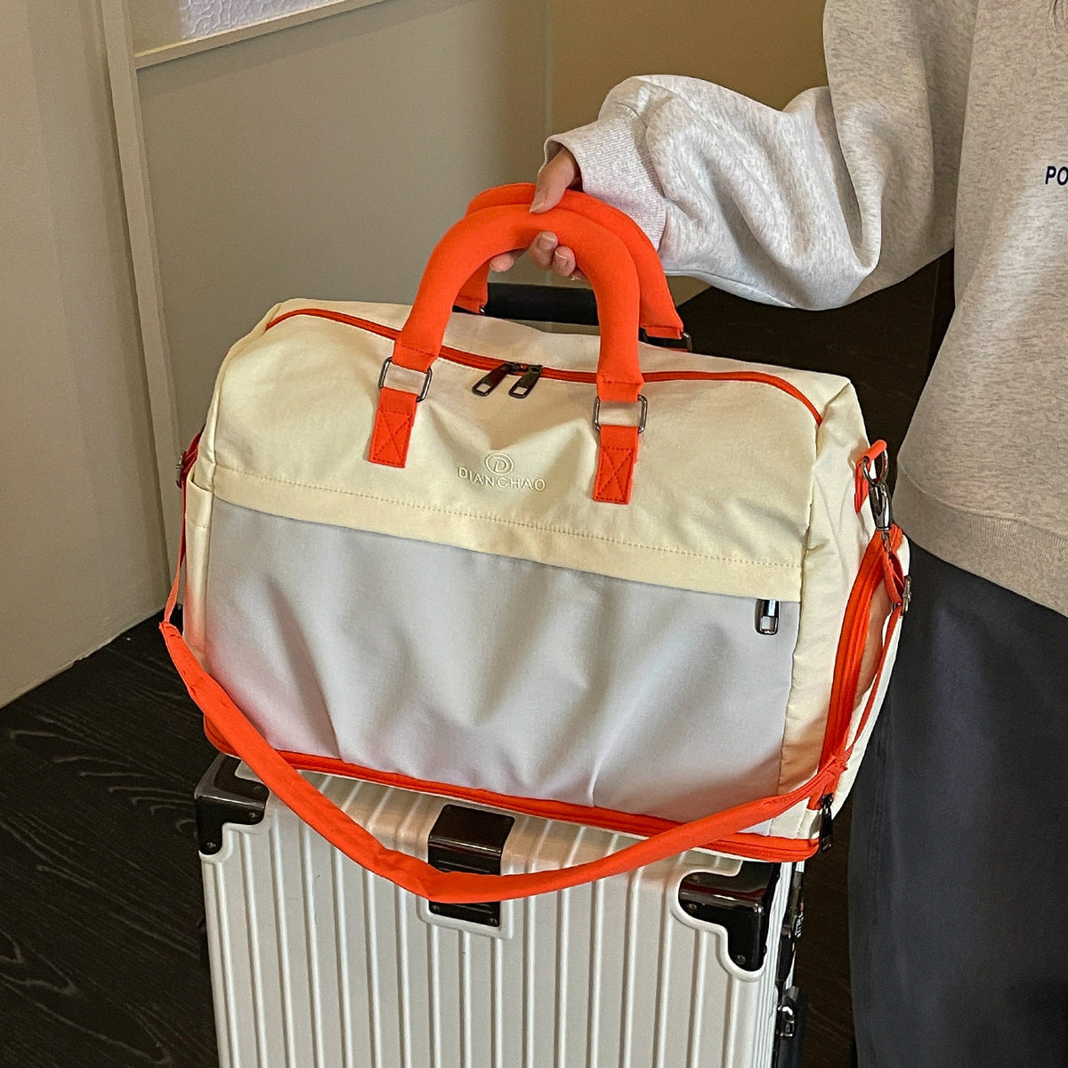 Ergonomic Travel Duffel — product view 2