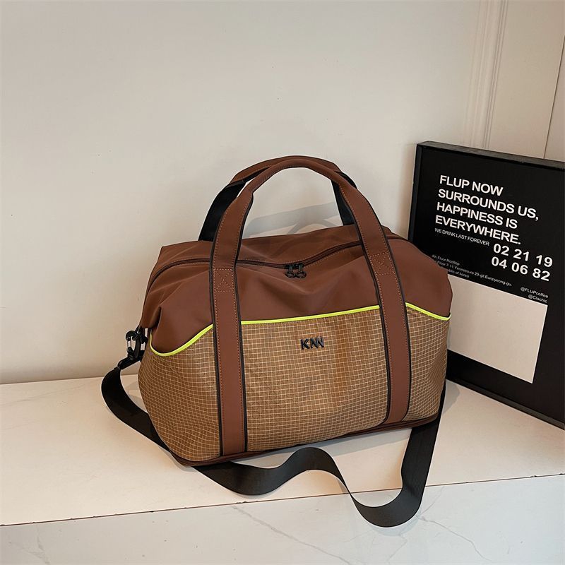 Spacious Travel Duffle Bag LoungeYard — product view 7