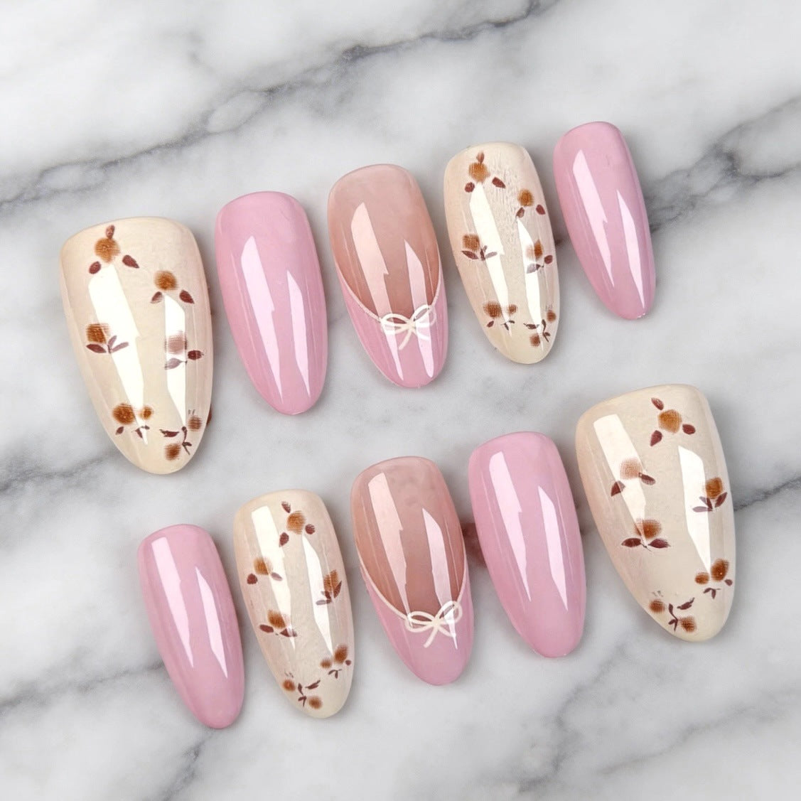 Floral-Designed Press-On Nail Set 1790745680 — product view 4