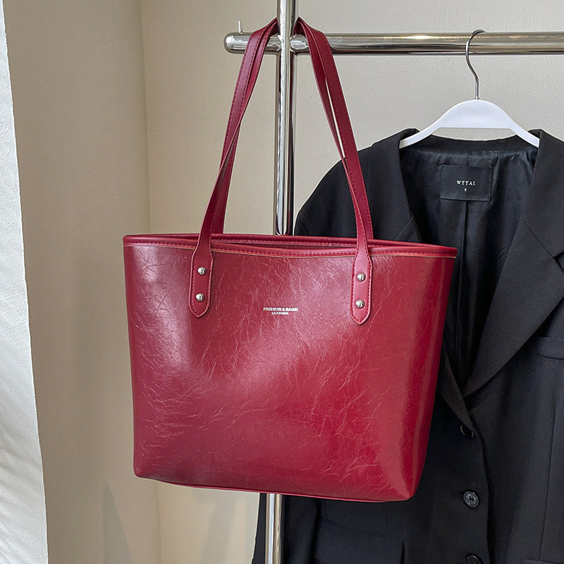 Versatile Everyday Tote Bag LoungeYard — product view 6