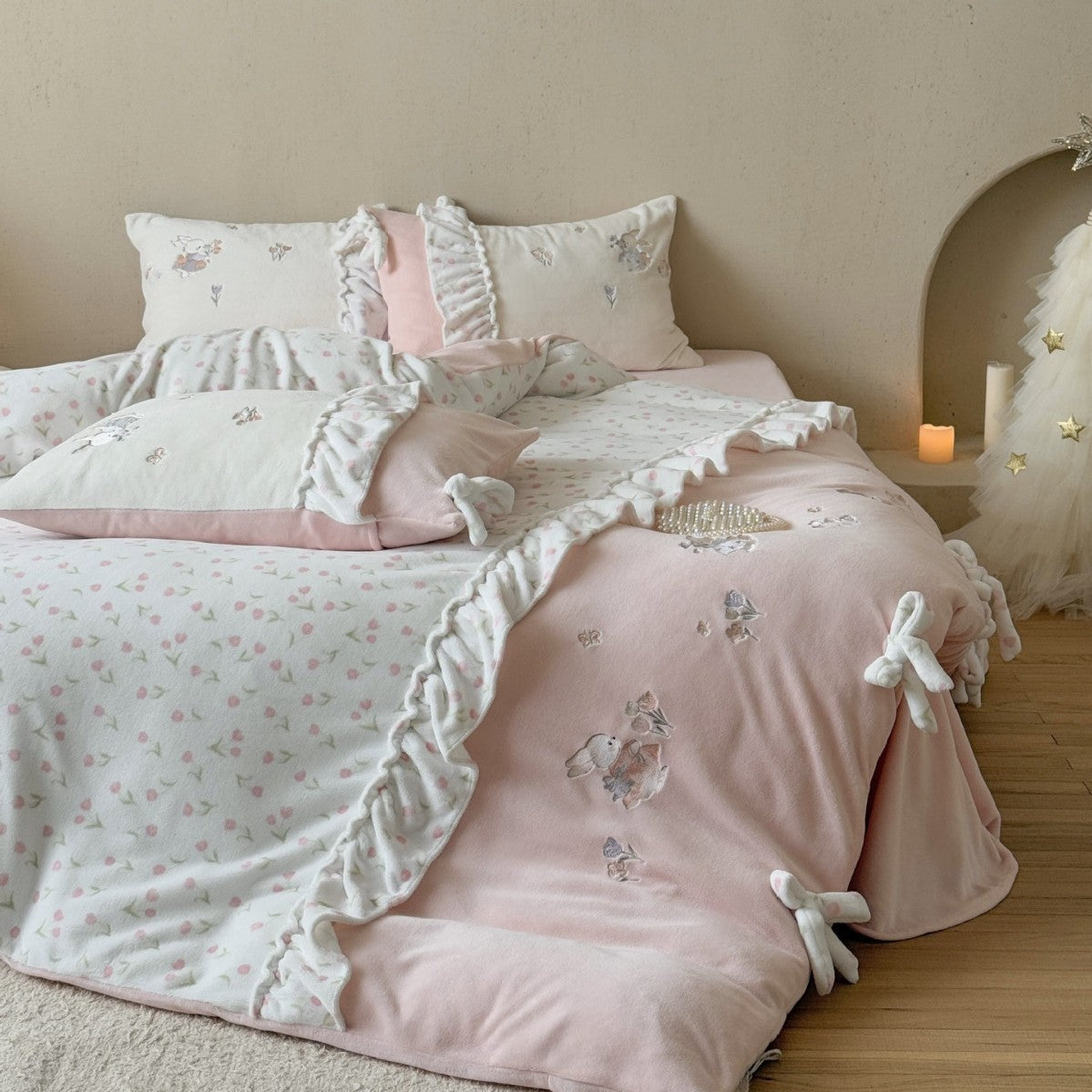 Children's bedding set with ruffles, bows and embroidered rabbit appliqués LoungeYard — product view 1