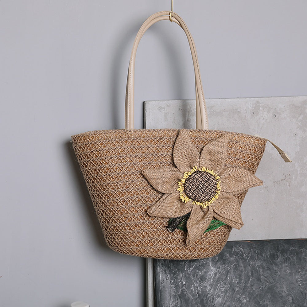 Straw bag with romantic floral pattern LoungeYard — product view 2