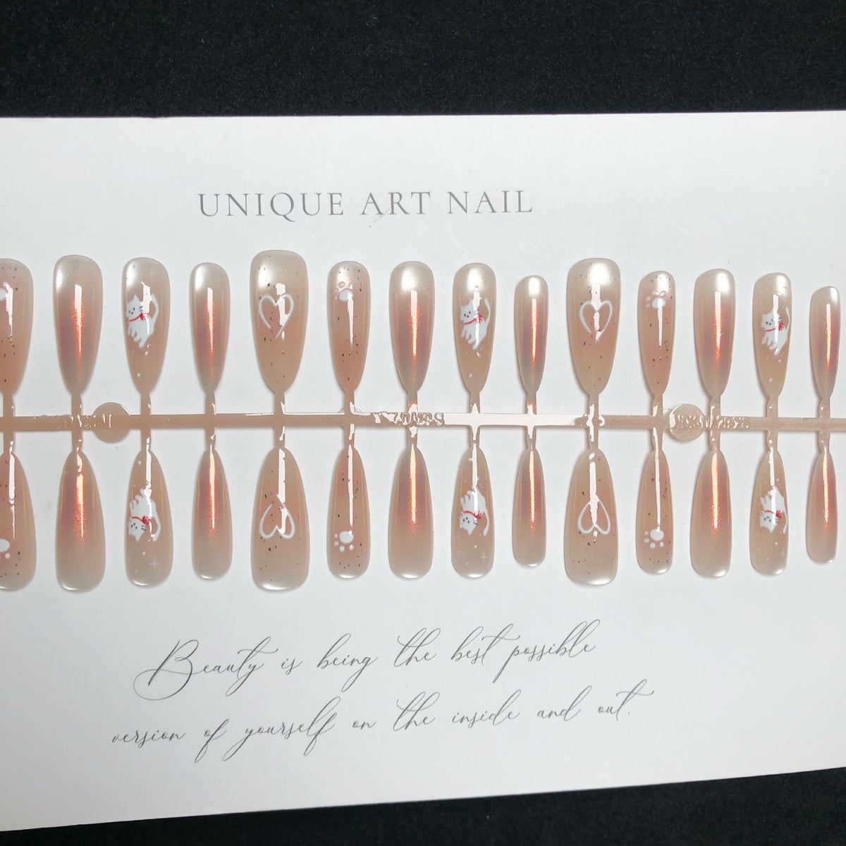 Elegant Press-On Nail Art Set — product view 4