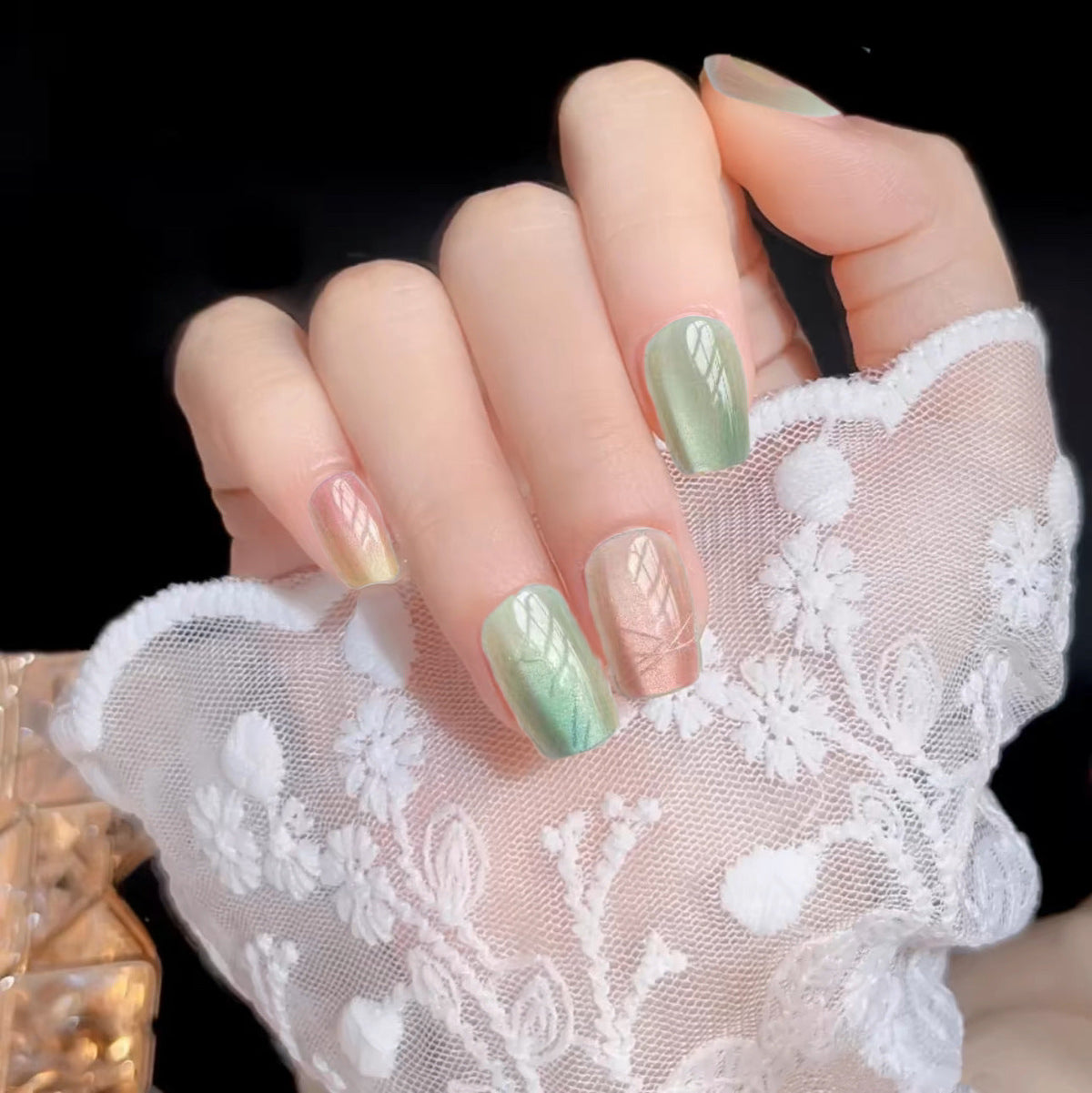 Artistic Ombre Press-On Nail Design Set — product view 1
