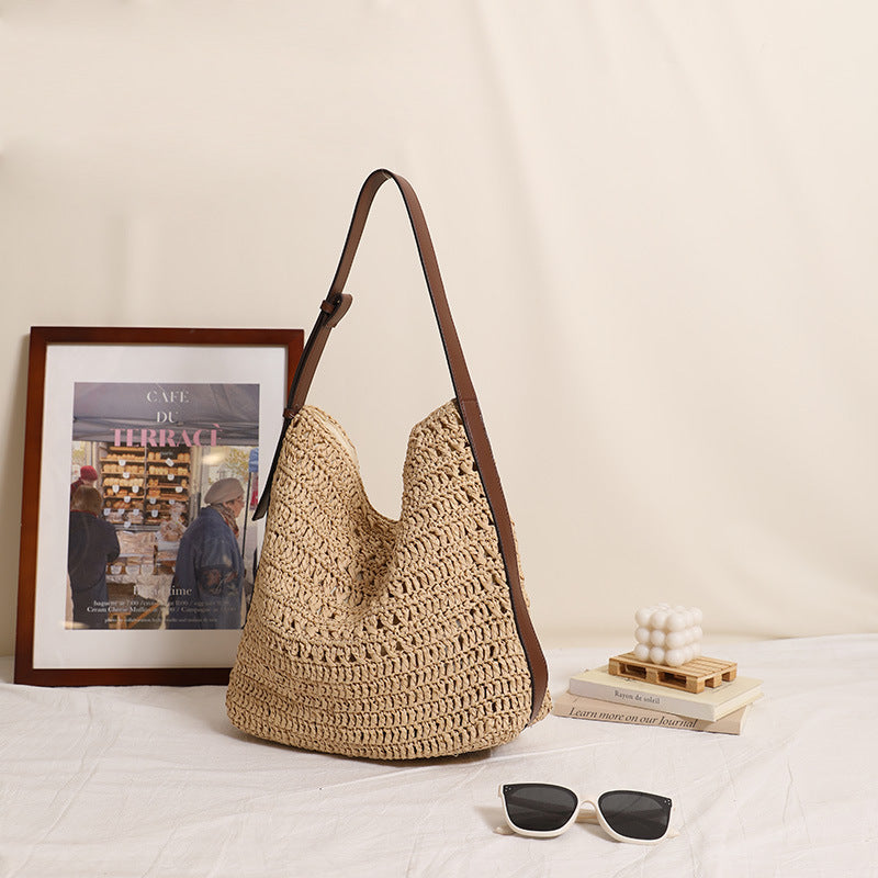 Handmade Shoulder Bag in Modern Natural Design LoungeYard — product view 4