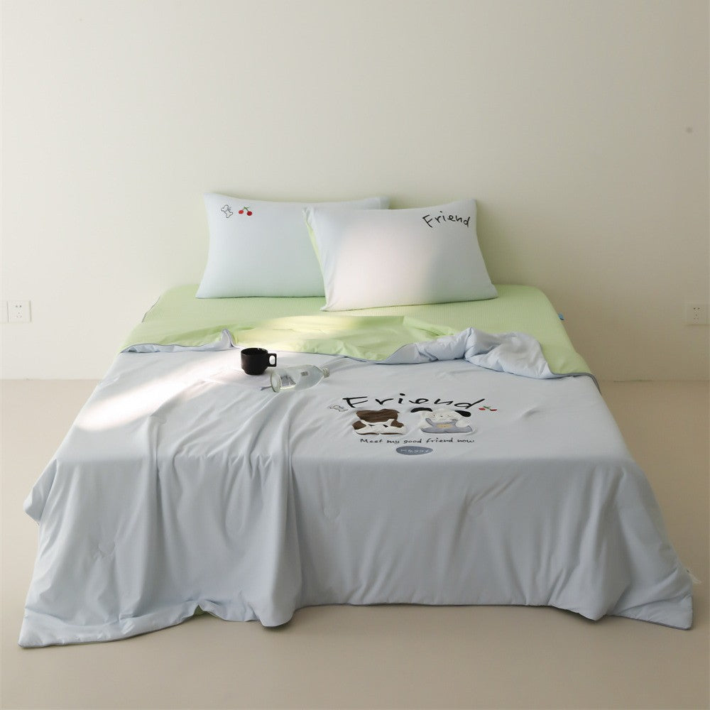 Bedding set made of cotton satin with minimalist panda print and extra soft fitted sheet — product view 7