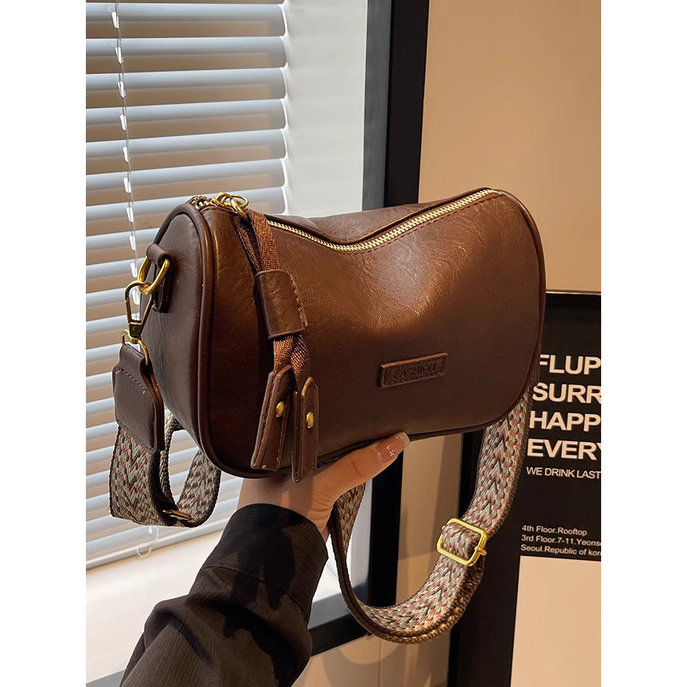 Elegant Zip-Closure Crossbody Bag LoungeYard — product view 3