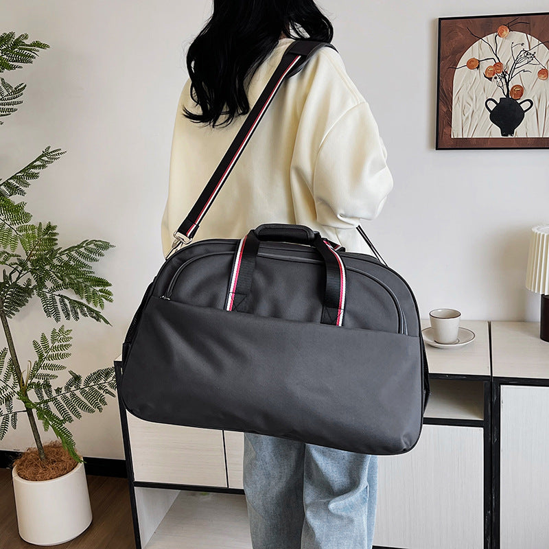 Versatile Travel Duffle Bag LoungeYard — product view 3