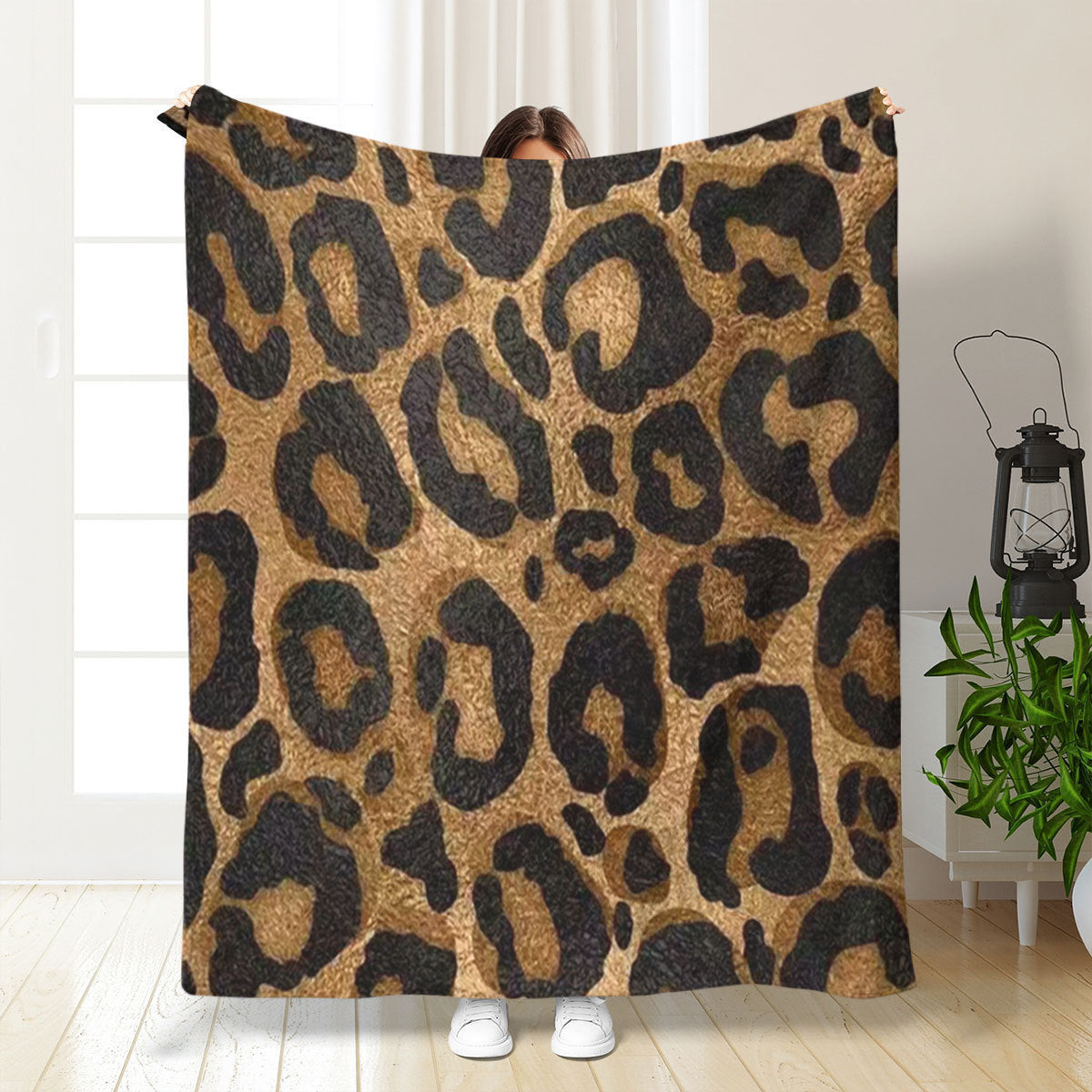 Artistic Leopard Print Throw Blanket — product view 4