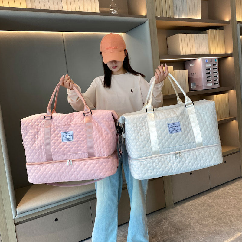 Stylish Quilted Gym Duffle Bag — product view 2