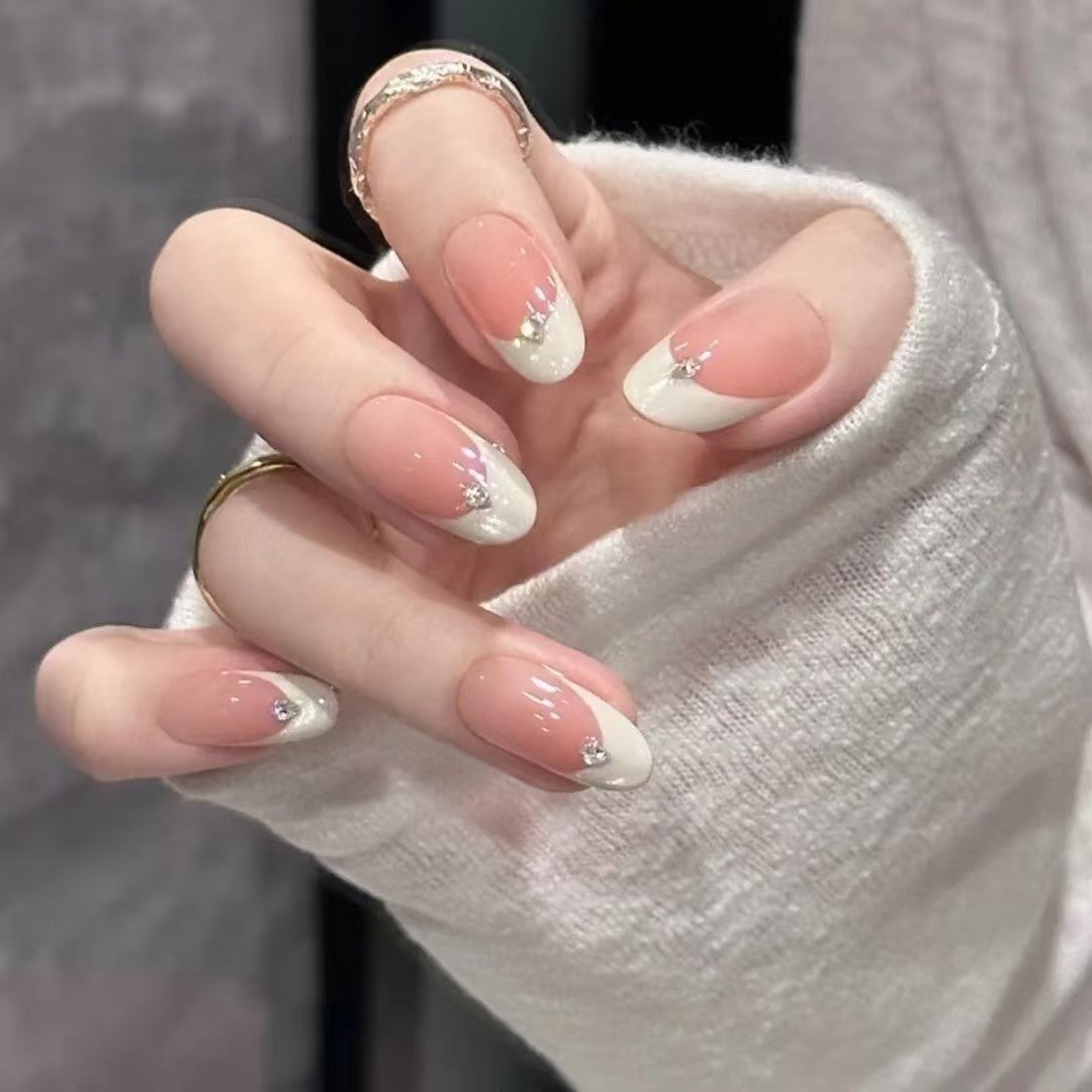 Elegantly Designed Faux French Tip Nail Kit — product view 1
