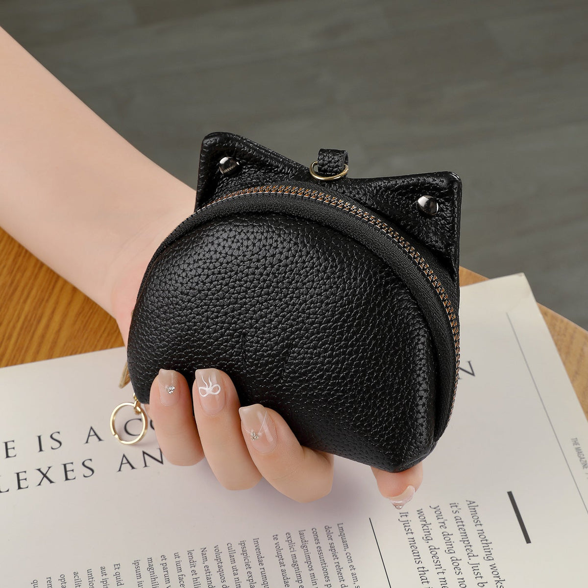 Adorable Cat-Ear Coin Purse — product view 2