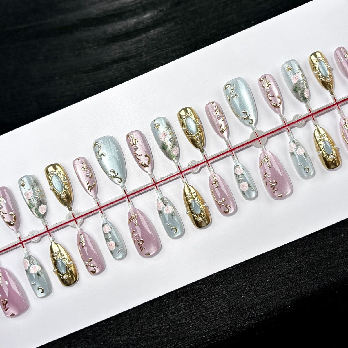 Floral Design Press-On Nails — product view 2