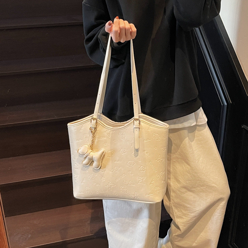 Textured Leather Tote LoungeYard — product view 3