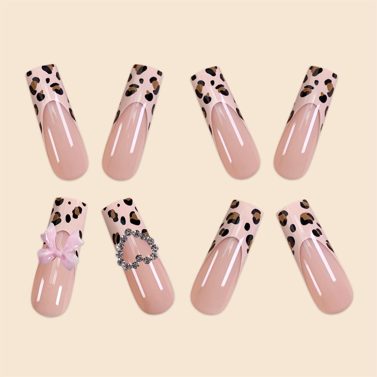 Stylish Leopard Print Nail Art Extensions — product view 1