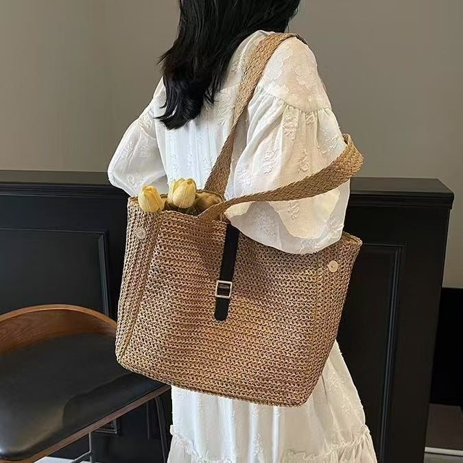 Handmade summer beach bag with durable fabric LoungeYard — product view 3