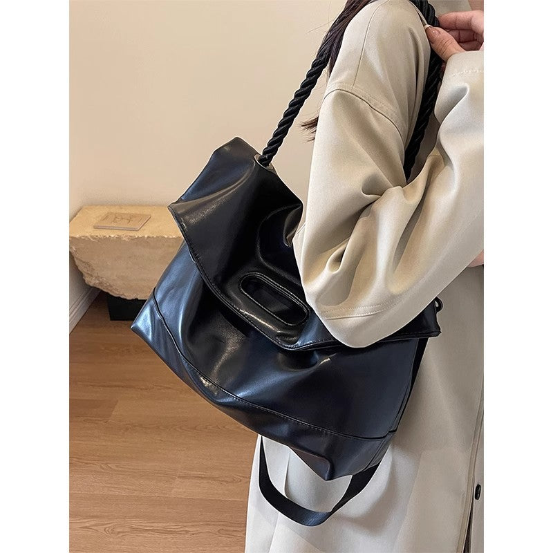 Slouchy Hobo Bag LoungeYard — product view 6