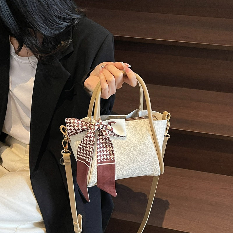 Fashionable Structured Handbag LoungeYard — product view 2
