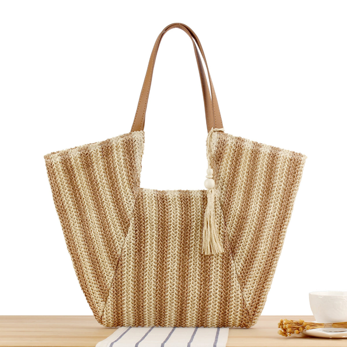Striking Design Beach Bag LoungeYard — product view 6