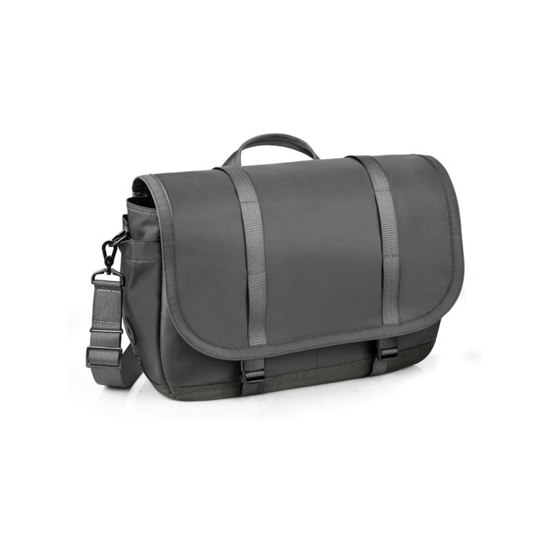 Messenger bag with adjustable shoulder strap LoungeYard — product view 5