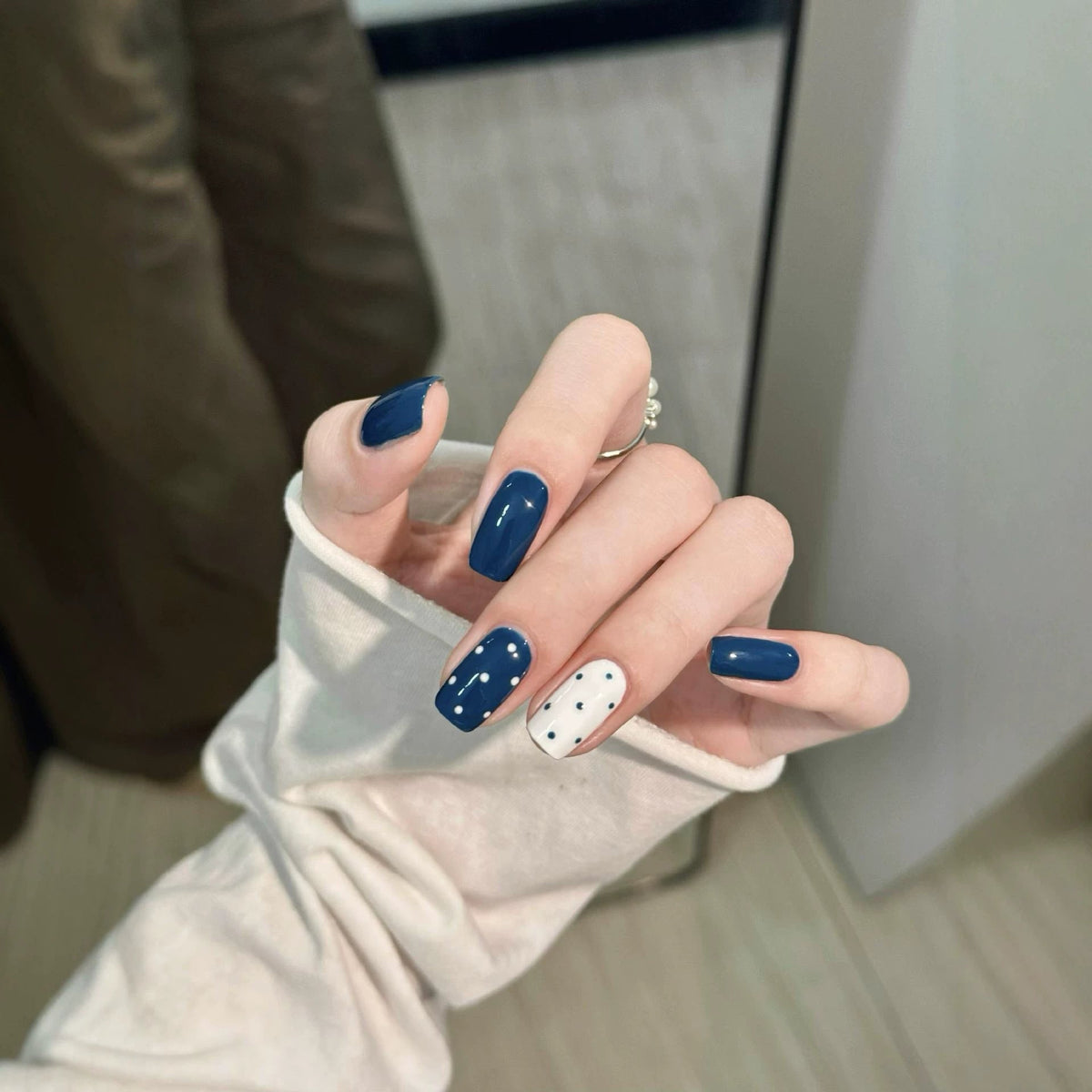 Premium Artistic Nail Tips — product view 2