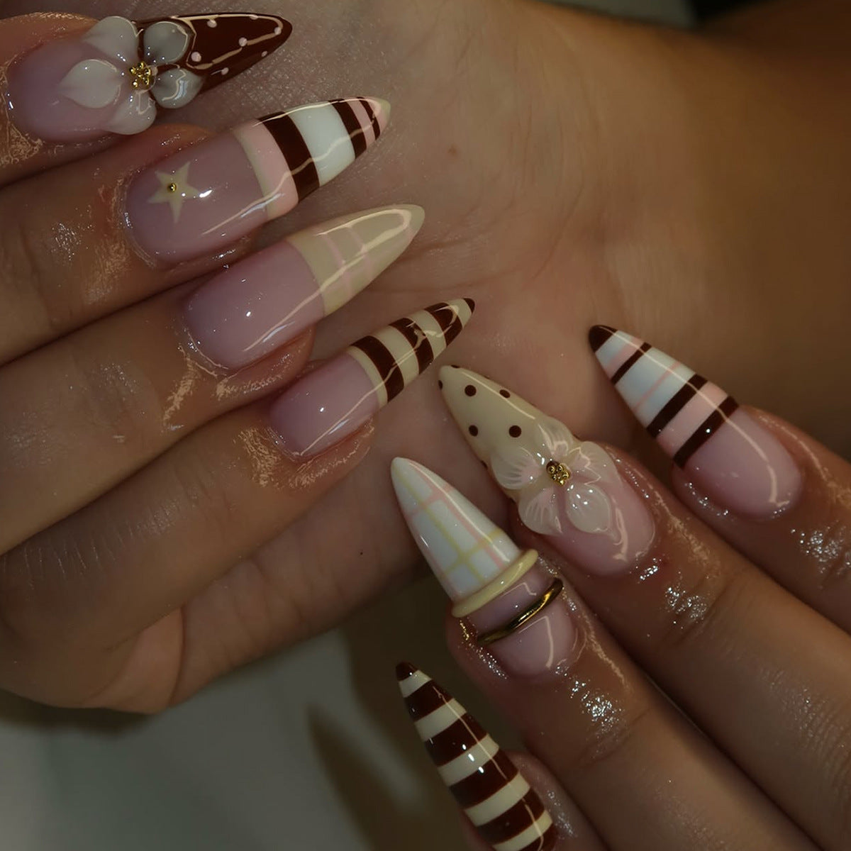 Premium Decorative Press-On Nail Set — product view 1