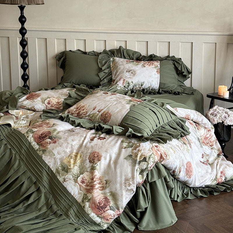 Luxurious bedding set made of cotton satin with ruffles and vintage rose pattern — product view 2