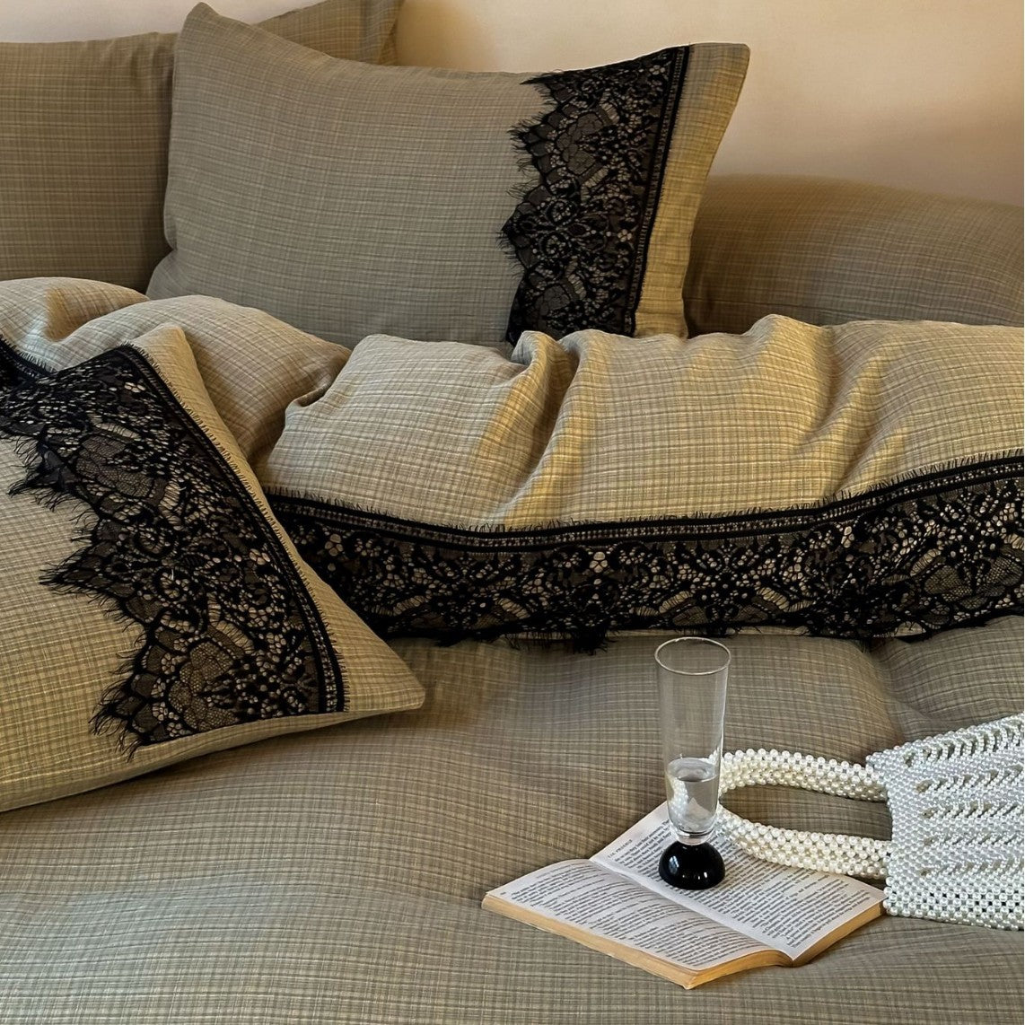 Bedding set in linen look with fine grid structure and decorative lace edge — product view 3