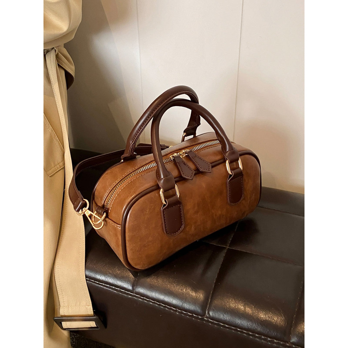 Compact Leather Handheld Satchel LoungeYard — product view 3