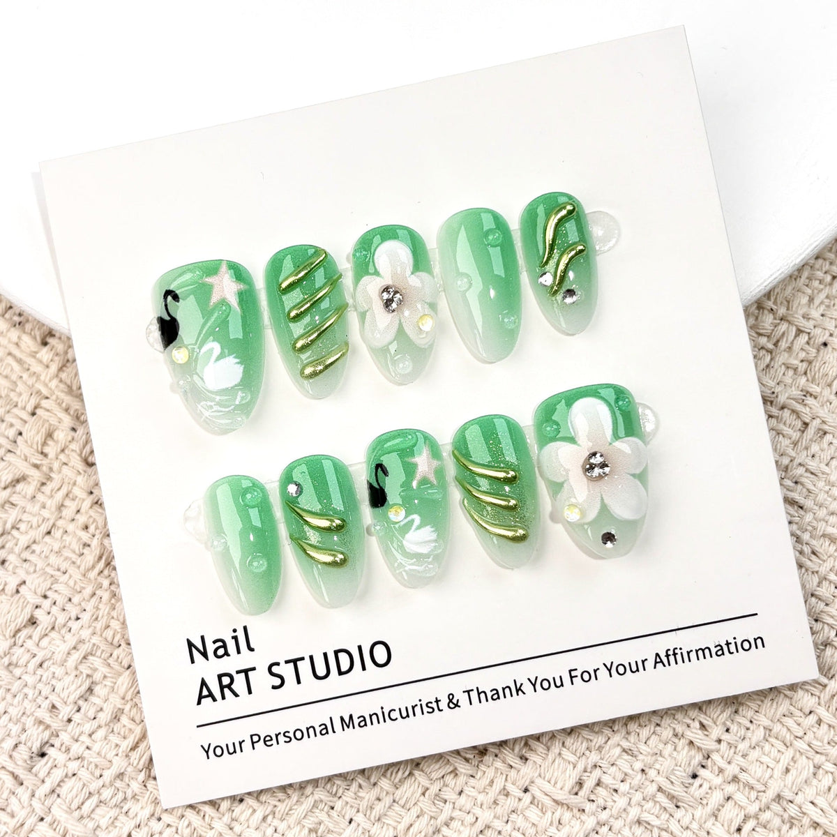 Artistic Floral Press-On Nails Set — product view 3