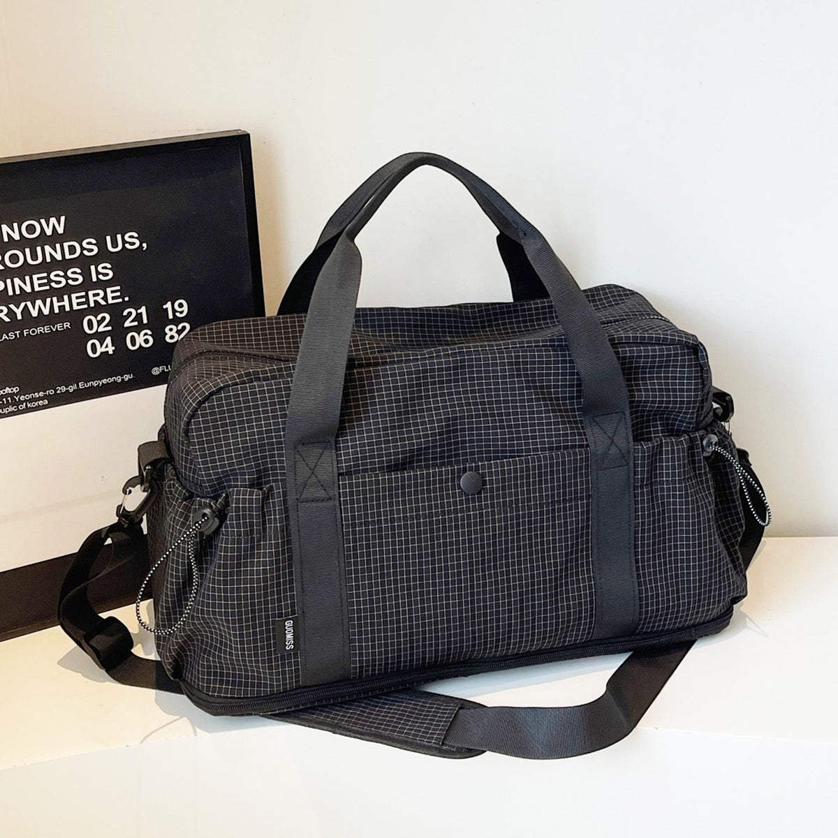 Versatile Weekender Duffel Bag LoungeYard — product view 7