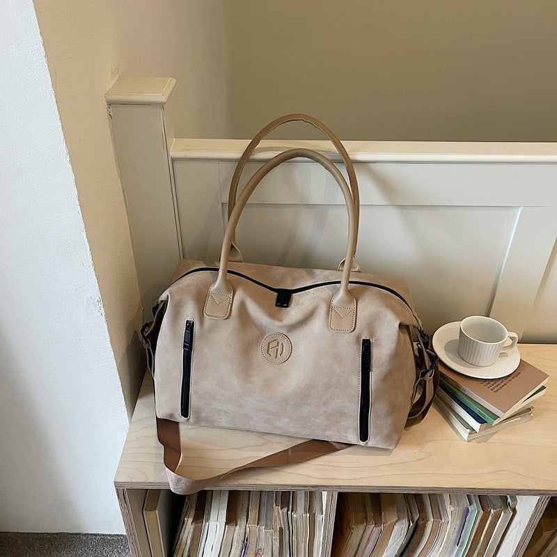 Stylish and Durable Gym Bag — product view 5