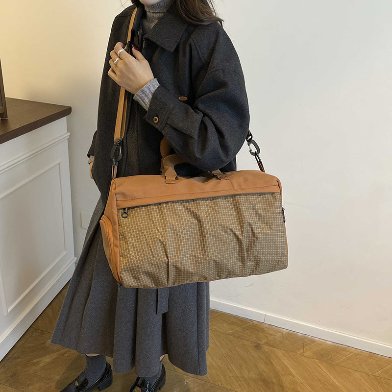 Sporty Shoulder Bag With Adjustable Shoulder Strap LoungeYard — product view 3
