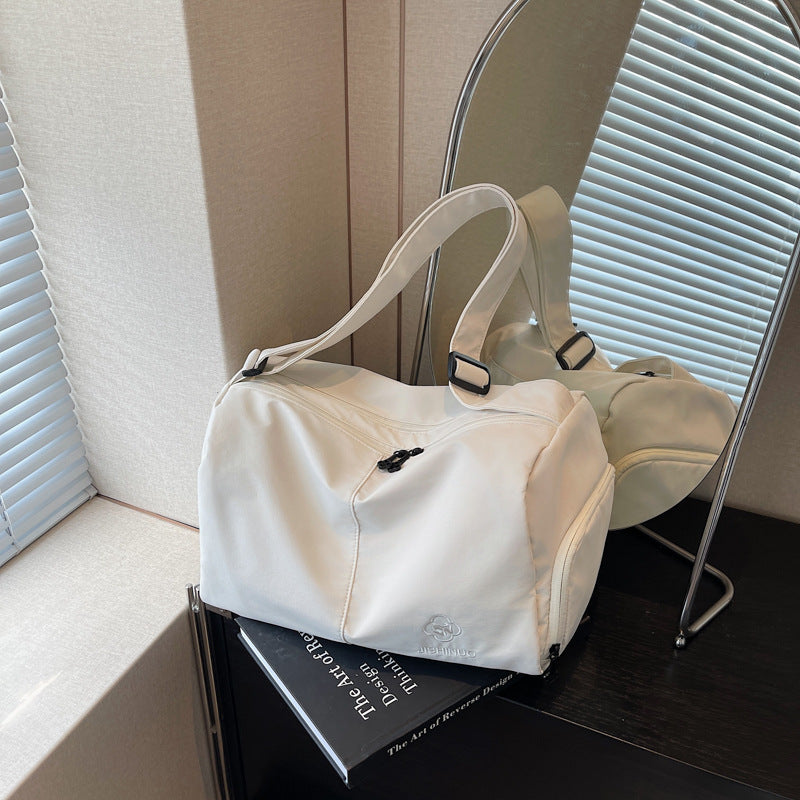 Multifunctional Sport Crossbody Bag LoungeYard — product view 2