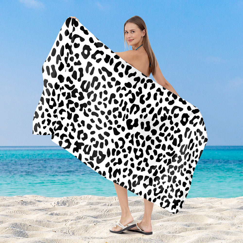 Beach towel with maritime turtle design LoungeYard — product view 6