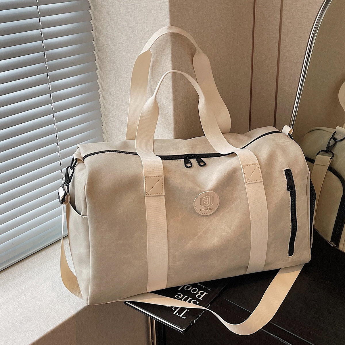 Travel Duffel Bag LoungeYard — product view 7