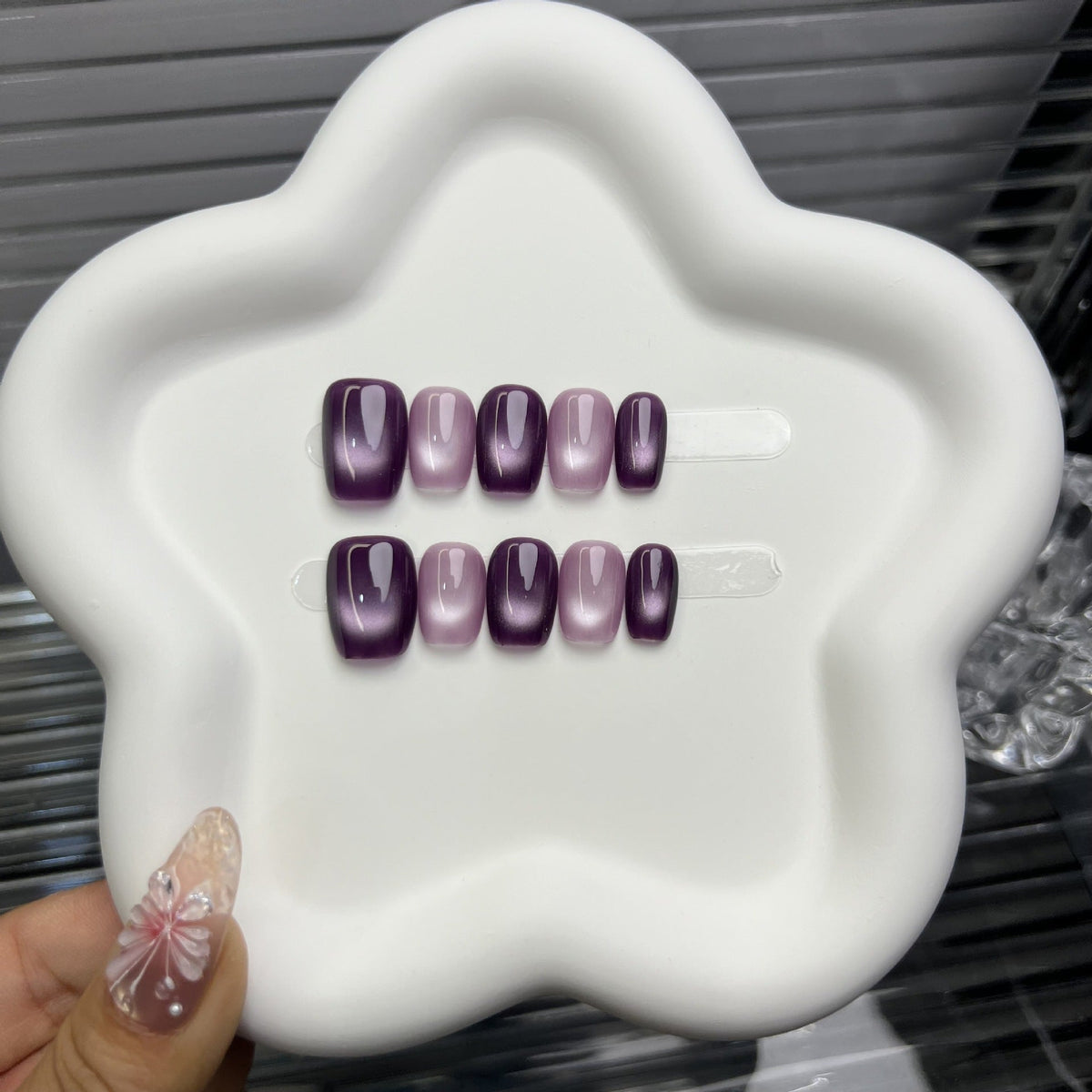 Ombre Press-On Nail Set — product view 1