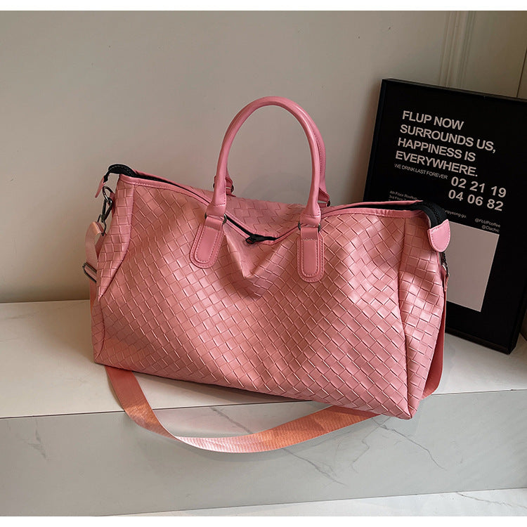 Elegant and Structured Travel Bag LoungeYard — product view 4