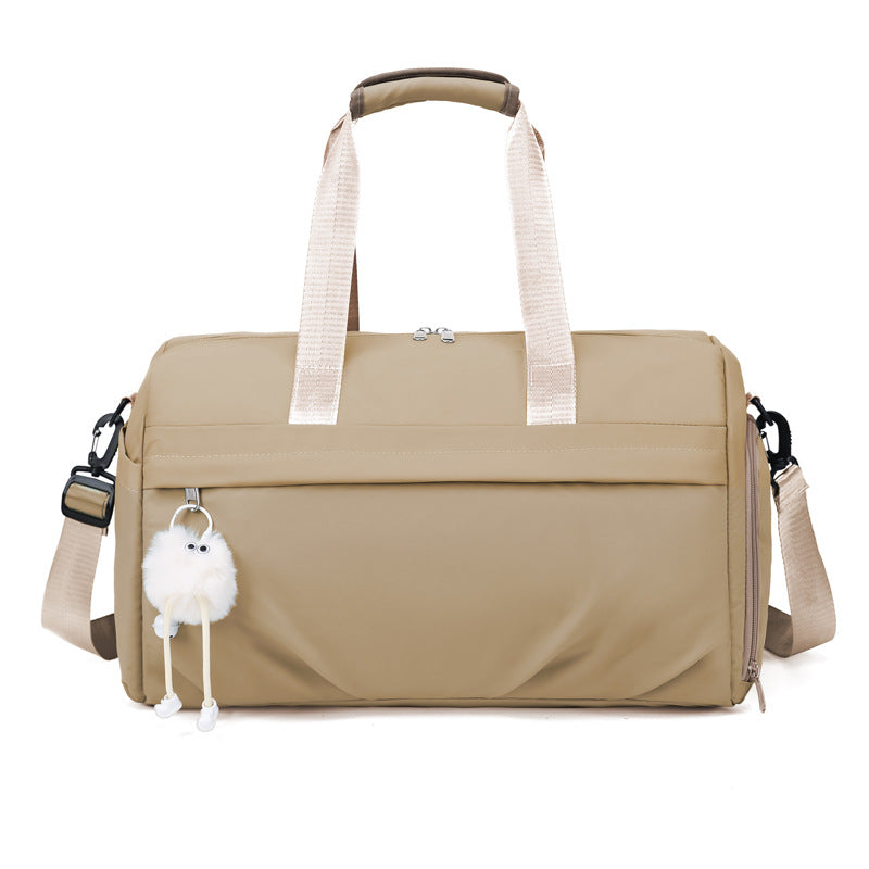 Sporty travel bag with versatile inner compartment LoungeYard — product view 3