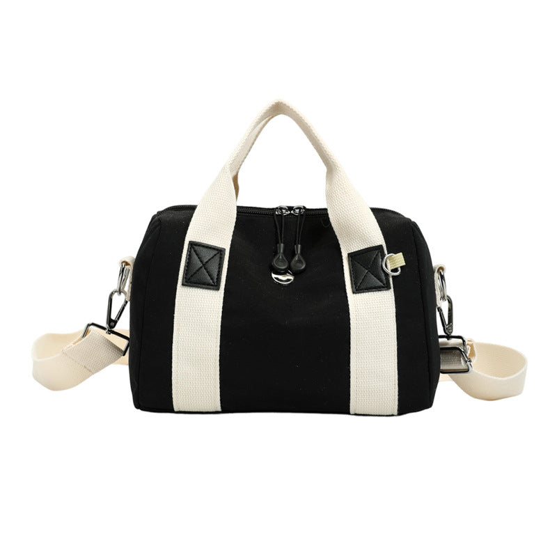 Stylish sports bag with adjustable shoulder strap LoungeYard — product view 7